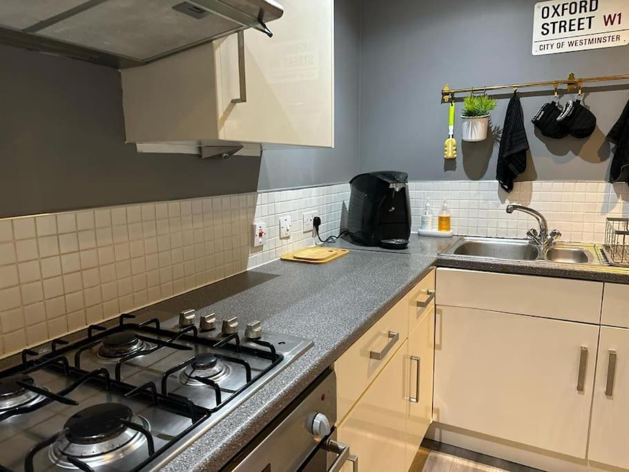 Stunning Luxury Croydon Apartment Gatwick Airport Close Purley Εξωτερικό φωτογραφία