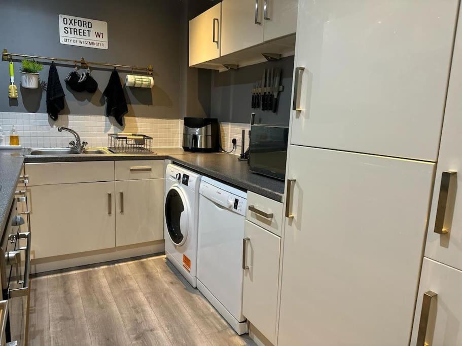 Stunning Luxury Croydon Apartment Gatwick Airport Close Purley Εξωτερικό φωτογραφία