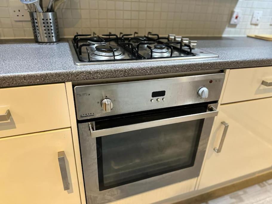 Stunning Luxury Croydon Apartment Gatwick Airport Close Purley Εξωτερικό φωτογραφία