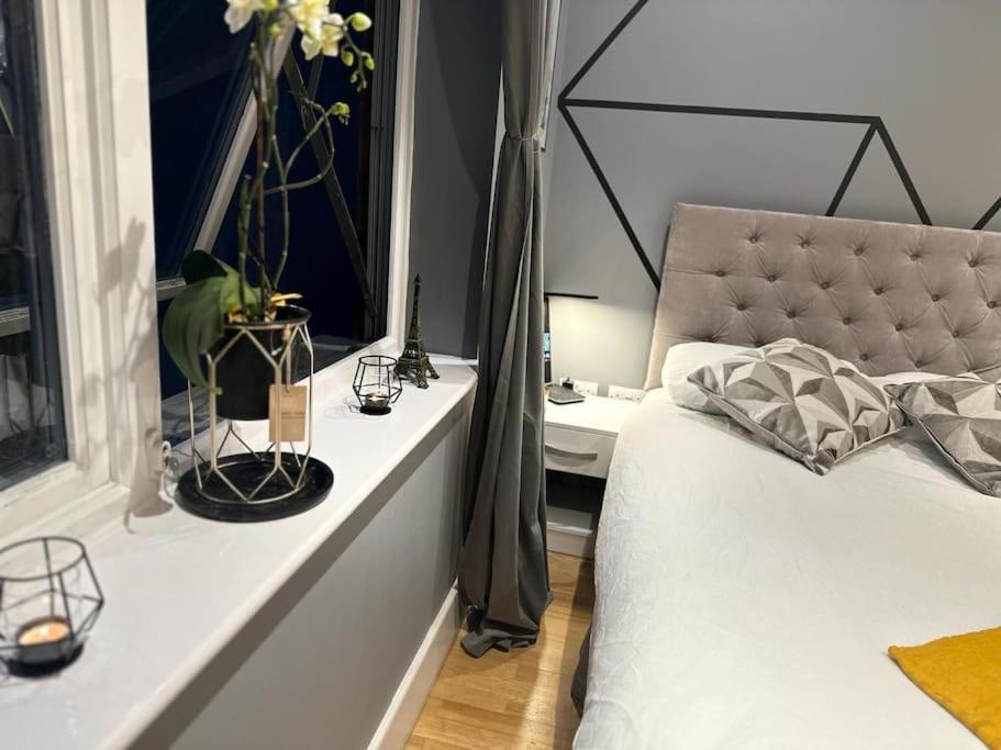 Stunning Luxury Croydon Apartment Gatwick Airport Close Purley Εξωτερικό φωτογραφία